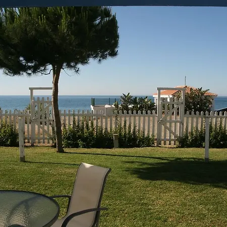 Beachfront Townhouse Costa Del Sol Ferienhaus