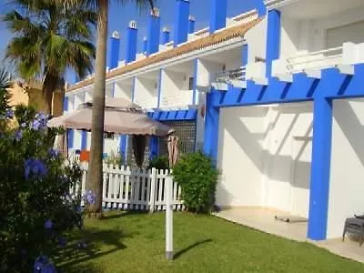 Ferienhaus Beachfront Townhouse Costa Del Sol