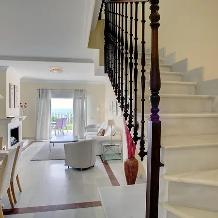 Ferienhaus Beachfront Townhouse Costa Del Sol *